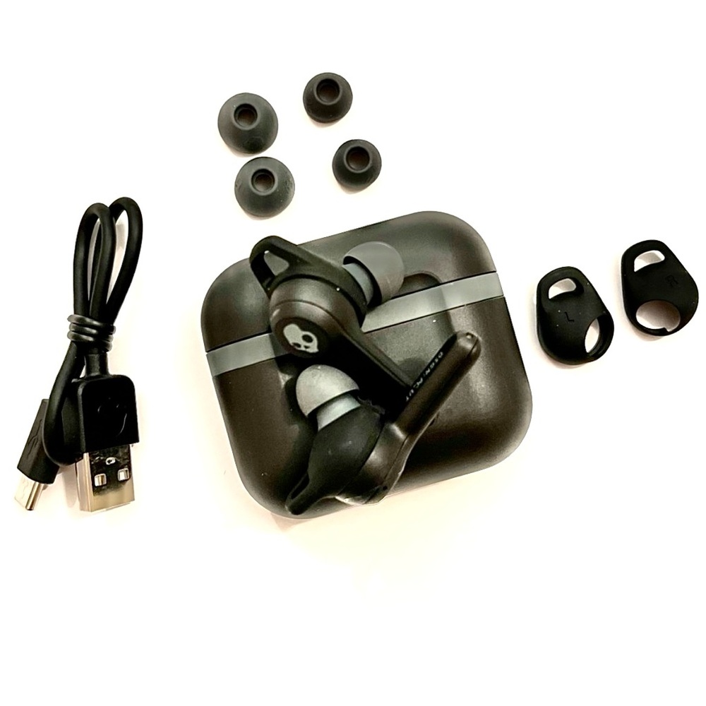 Skullcandy Indy Evo True Wireless Bluetooth Earbuds Black NEW - Picture 3 of 4